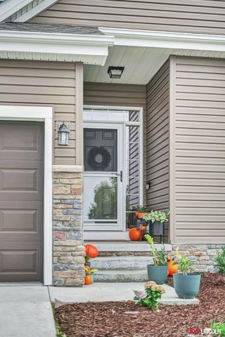 7265 Yankee Woods Drive, Lincoln, NE 68516