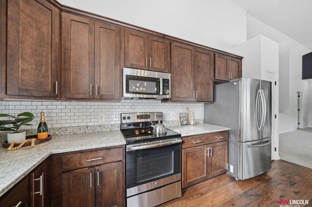 7265 Yankee Woods Drive, Lincoln, NE 68516