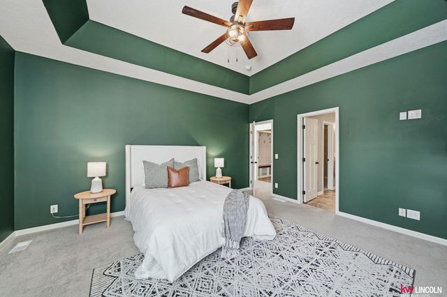 7265 Yankee Woods Drive, Lincoln, NE 68516