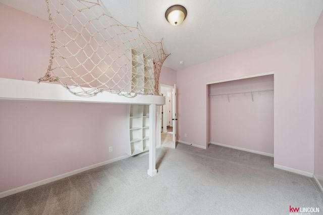 7265 Yankee Woods Drive, Lincoln, NE 68516