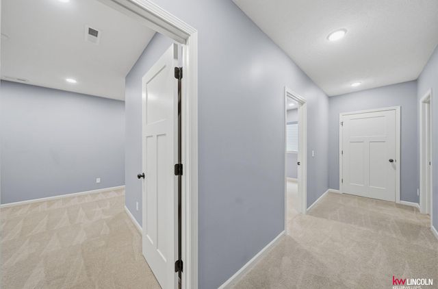 7265 Yankee Woods Drive, Lincoln, NE 68516