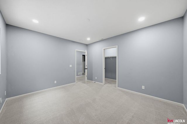 7265 Yankee Woods Drive, Lincoln, NE 68516