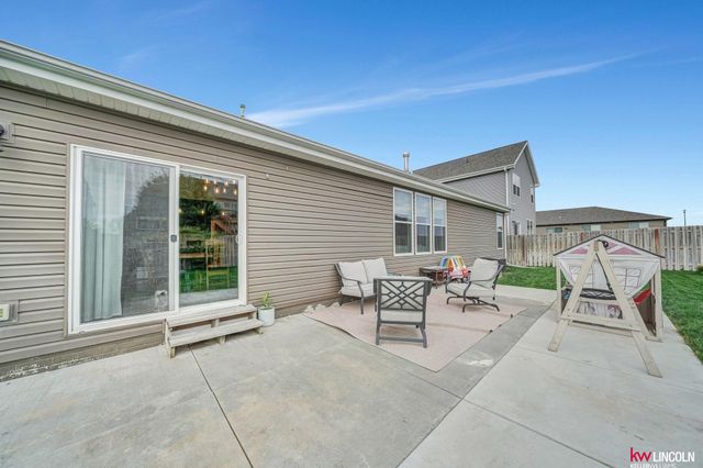 7265 Yankee Woods Drive, Lincoln, NE 68516