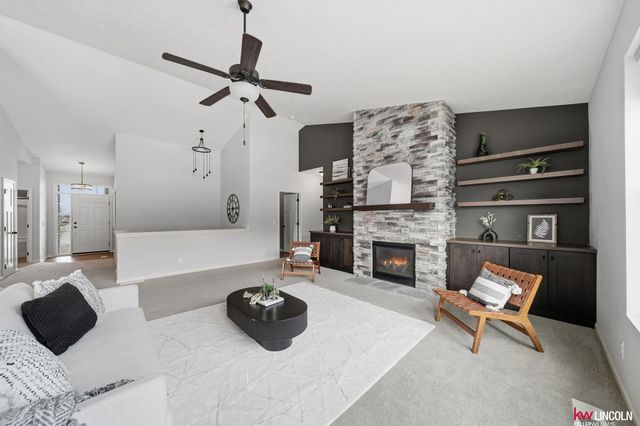 7265 Yankee Woods Drive, Lincoln, NE 68516