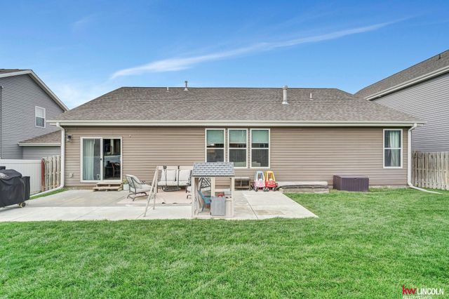 7265 Yankee Woods Drive, Lincoln, NE 68516