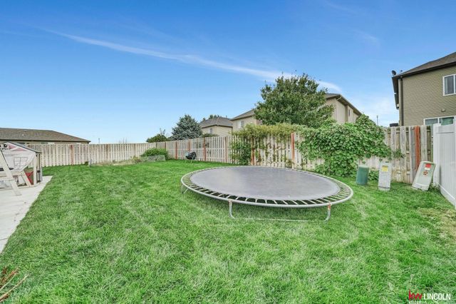 7265 Yankee Woods Drive, Lincoln, NE 68516