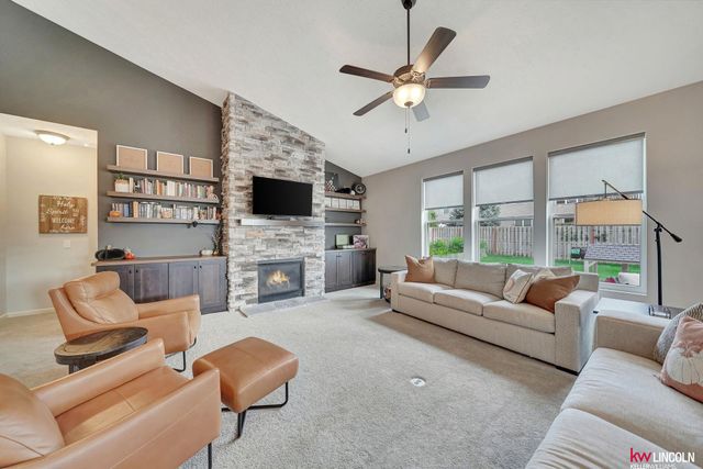 7265 Yankee Woods Drive, Lincoln, NE 68516