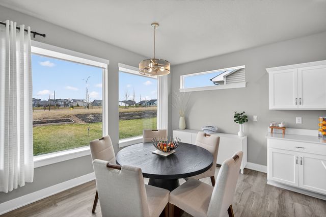 15227 Deerview Drive, Urbandale, IA 50323