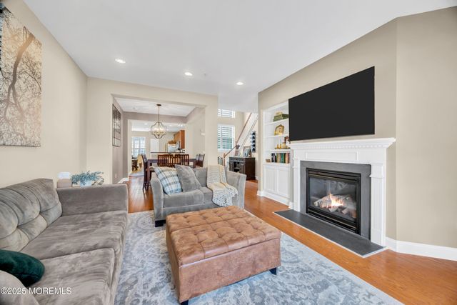 211 April Way, Middletown, NJ 07748