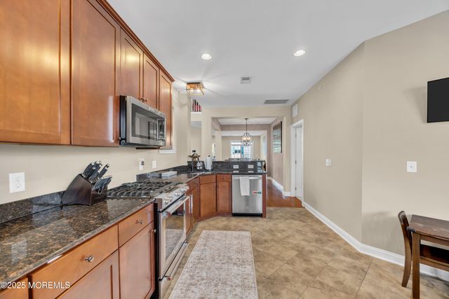 211 April Way, Middletown, NJ 07748