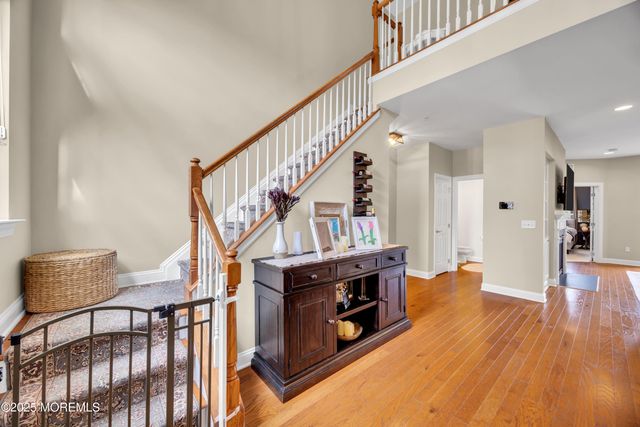 211 April Way, Middletown, NJ 07748