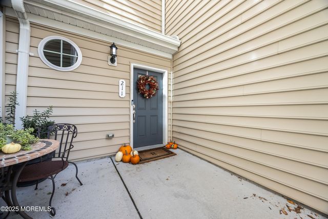 211 April Way, Middletown, NJ 07748