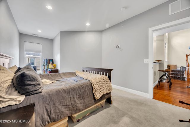 211 April Way, Middletown, NJ 07748