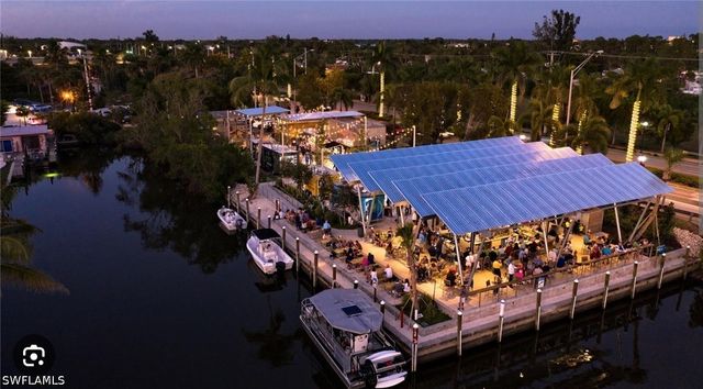 Bayside ST, Naples, FL 34112