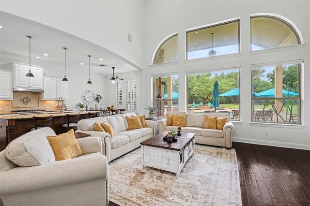 213 Vista LN, Georgetown, TX 78633