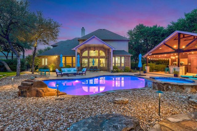 213 Vista LN, Georgetown, TX 78633