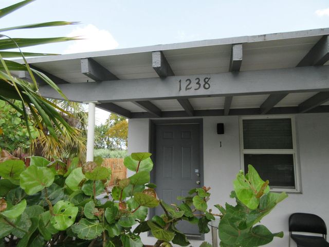 1238 17th Avenue N 6, Lake Worth Beach, FL 33460