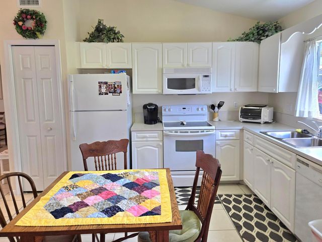 4311 SW 9th Way, Okeechobee, FL 34974