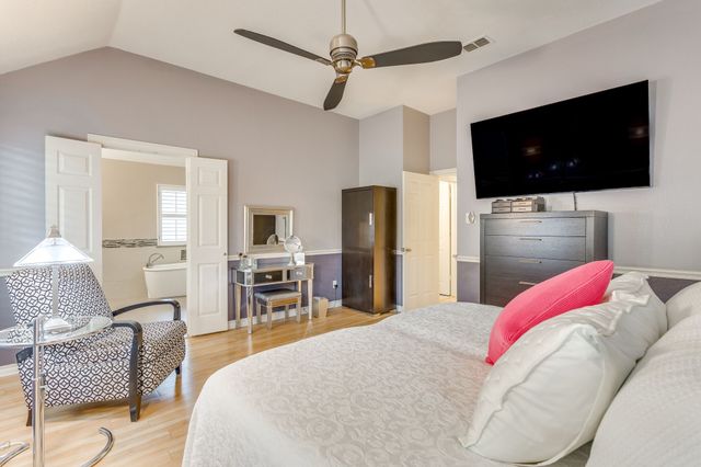 1236 Rio Grande Drive, Benbrook, TX 76126