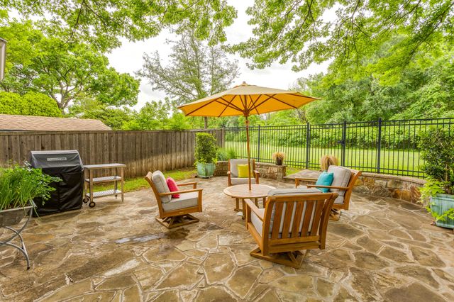 1236 Rio Grande Drive, Benbrook, TX 76126