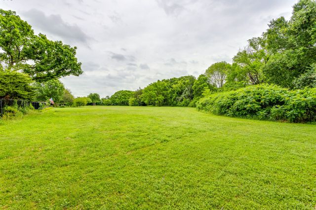 1236 Rio Grande Drive, Benbrook, TX 76126