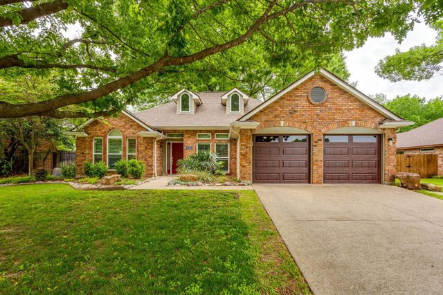 1236 Rio Grande Drive, Benbrook, TX 76126