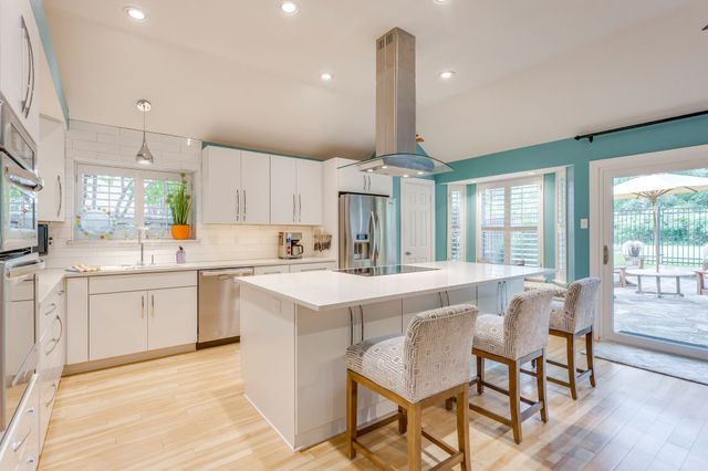 1236 Rio Grande Drive, Benbrook, TX 76126