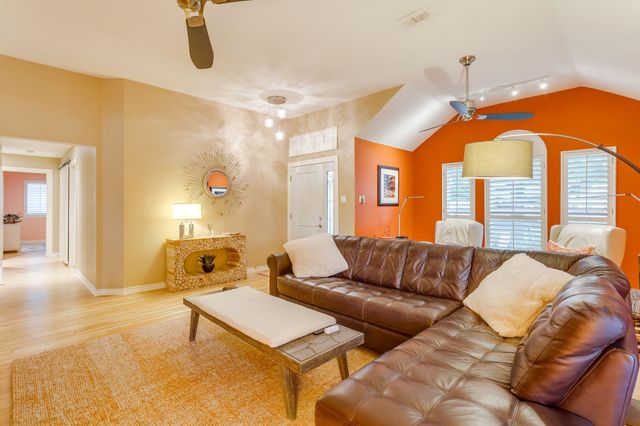 1236 Rio Grande Drive, Benbrook, TX 76126