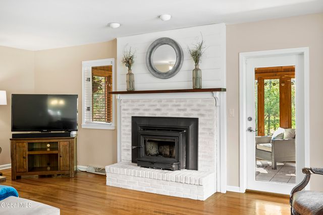 15 Dyer Switch Road, Saratoga Springs, NY 12866