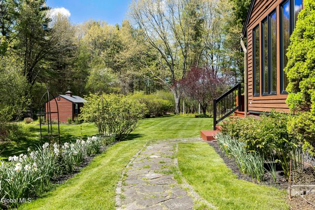 15 Dyer Switch Road, Saratoga Springs, NY 12866
