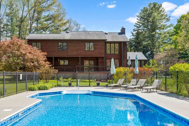 15 Dyer Switch Road, Saratoga Springs, NY 12866
