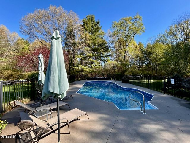 15 Dyer Switch Road, Saratoga Springs, NY 12866