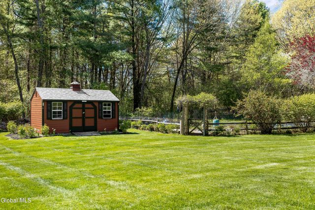 15 Dyer Switch Road, Saratoga Springs, NY 12866
