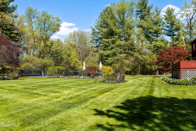 15 Dyer Switch Road, Saratoga Springs, NY 12866