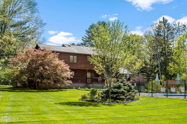 15 Dyer Switch Road, Saratoga Springs, NY 12866