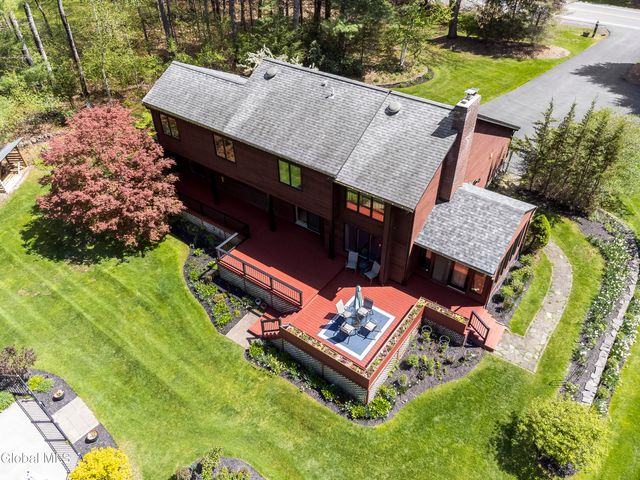 15 Dyer Switch Road, Saratoga Springs, NY 12866