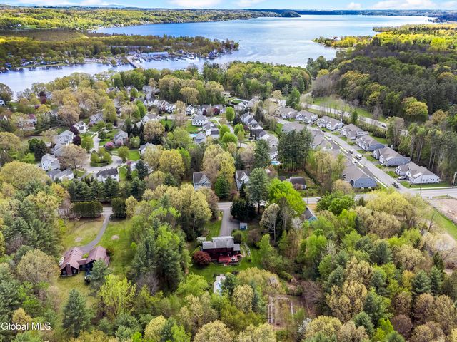 15 Dyer Switch Road, Saratoga Springs, NY 12866