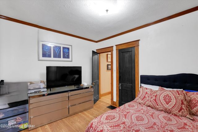 2343 Hale Ave, Louisville, KY 40210