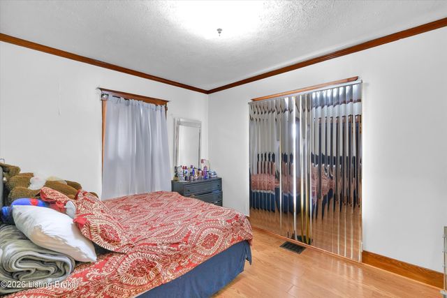 2343 Hale Ave, Louisville, KY 40210