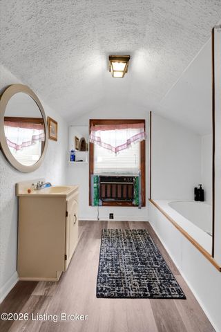 2343 Hale Ave, Louisville, KY 40210