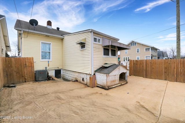 2343 Hale Ave, Louisville, KY 40210