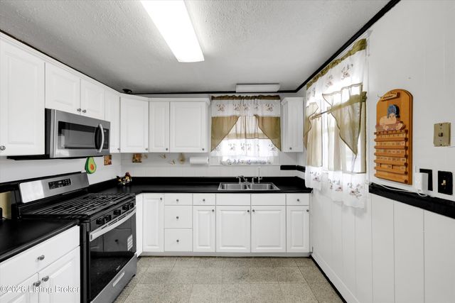 2343 Hale Ave, Louisville, KY 40210