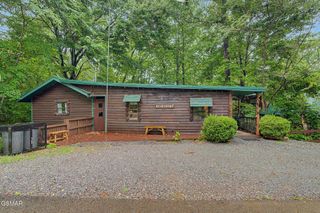 1128 Ridgefield Drive, Sevierville, TN 37876