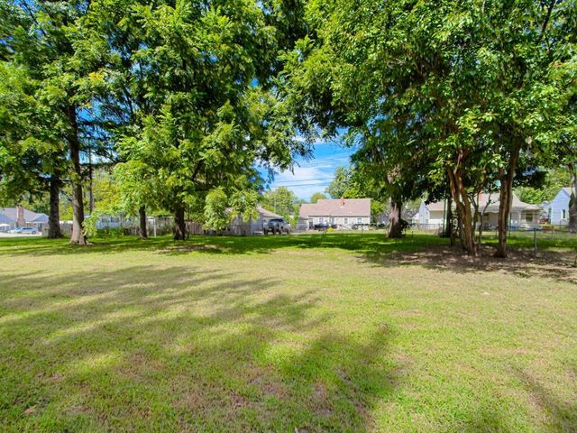 1222 W 26th Street S, Independence, MO 64052