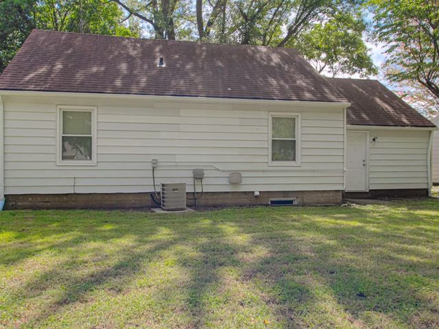1222 W 26th Street S, Independence, MO 64052