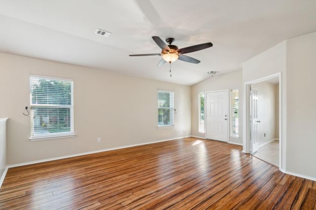 1315 Four Seasons Farm DR, Kyle, TX 78640