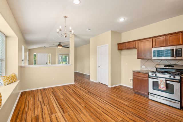 1315 Four Seasons Farm DR, Kyle, TX 78640