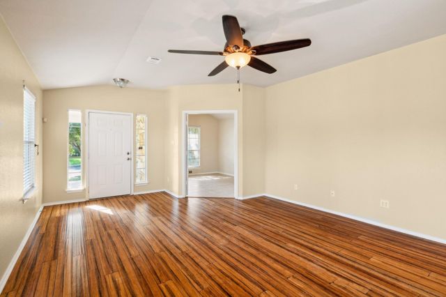 1315 Four Seasons Farm DR, Kyle, TX 78640