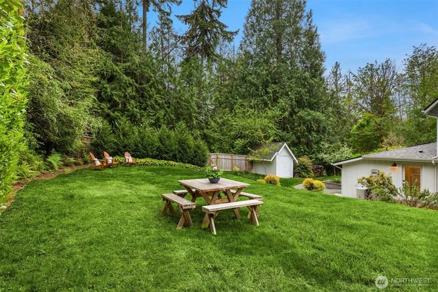 4080 Crystal Springs Drive NE, Bainbridge Island, WA 98110