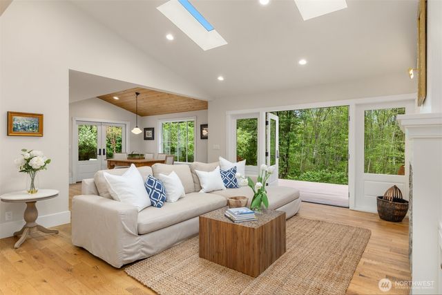 4080 Crystal Springs Drive NE, Bainbridge Island, WA 98110
